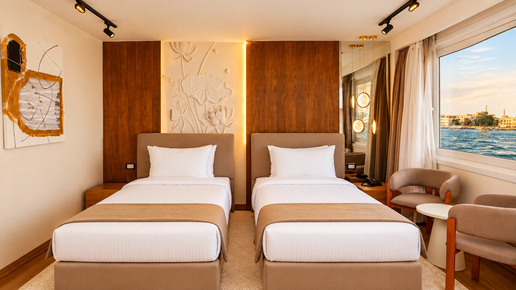 Luxury Twin Bed cabin aboard Hathor Dahabiya