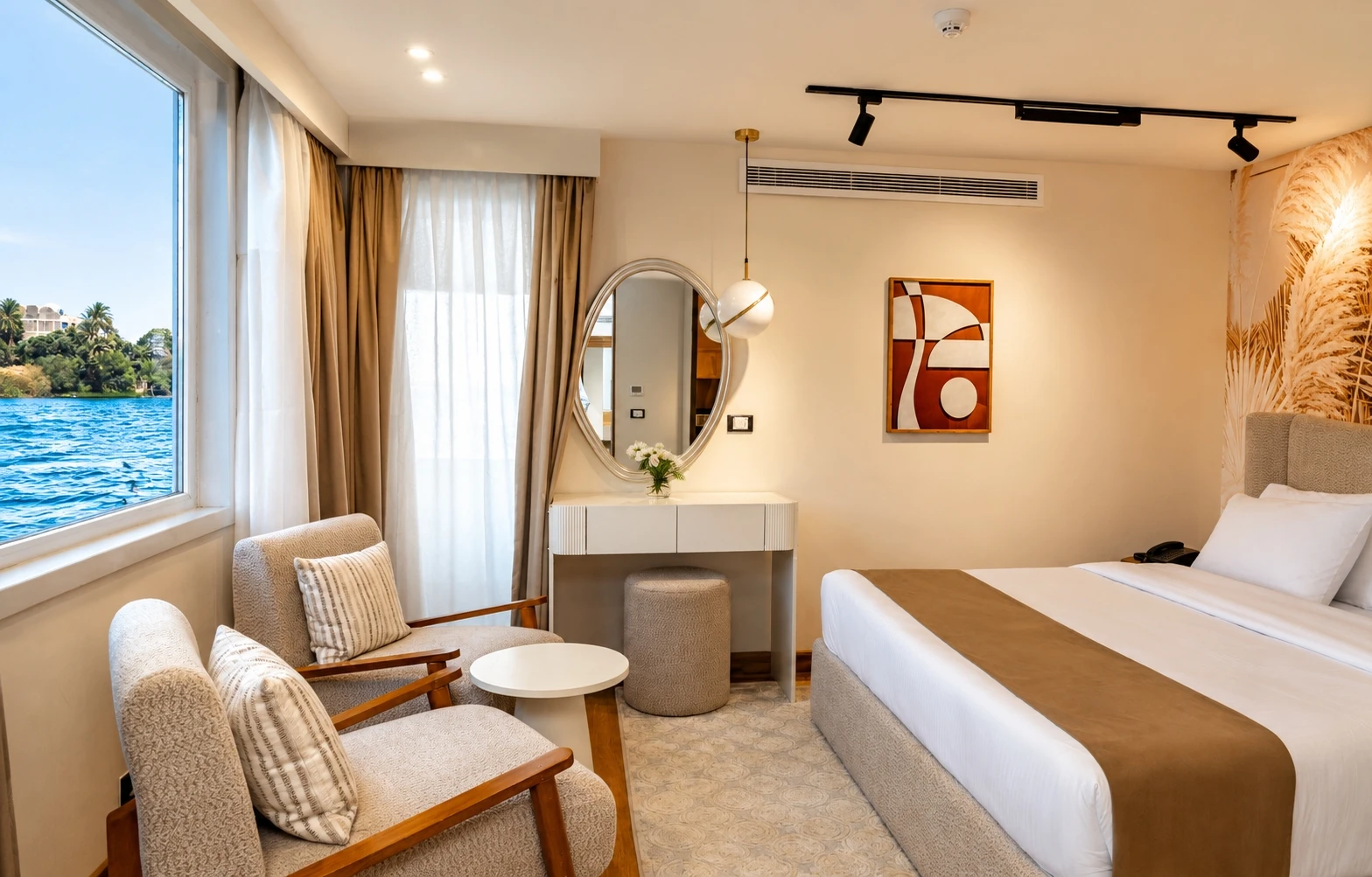 Luxury Suite : Luxor / Aswan / Luxor